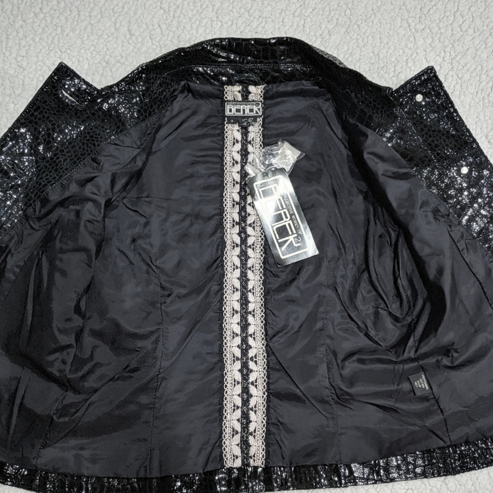 Berek 2 Croc pattern jacket - Picture 4 of 5
